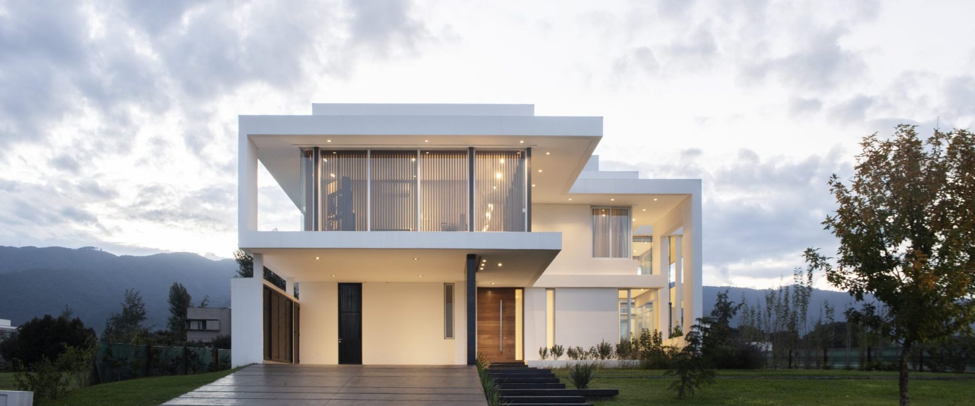 CASA L8 San Pablo Country- Yerba Buena-SAEZ SANCHEZ ARQUITECTOS 3